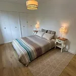 Magnifique Mas Provencal Avec Piscine Au Centre De וילה גודארג