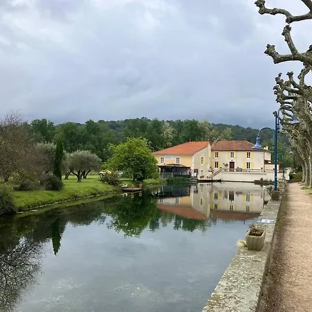 Villa Magnifique Mas Provencal Avec Piscine Au Centre De Goudargues