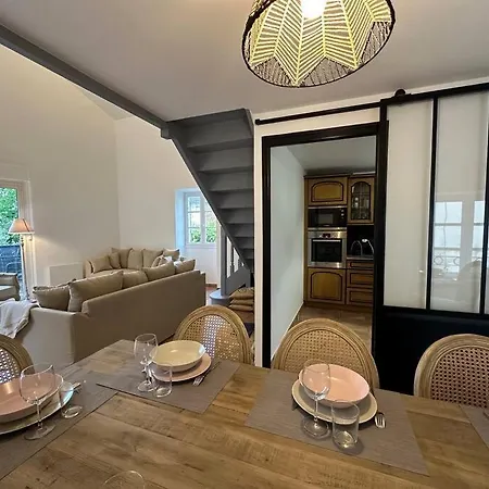 Villa Magnifique Mas Provencal, 3 Chambres, Mezzanine Et Piscine Au Centre De Goudargues *