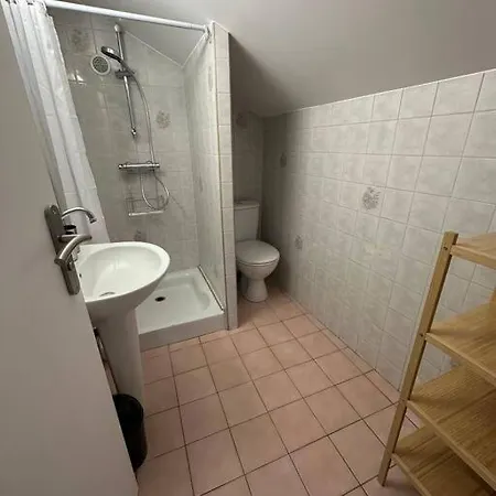 Magnifique Mas Provencal, 3 Chambres, Mezzanine Et Piscine Au Centre De Goudargues *