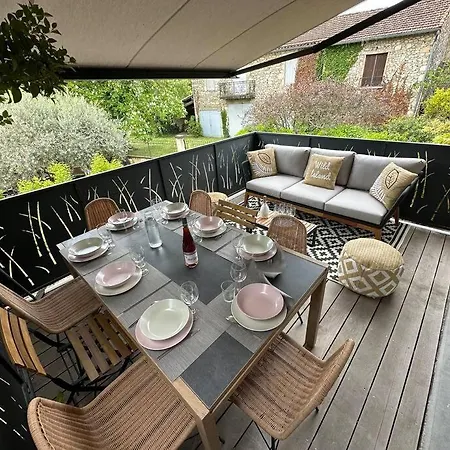 Villa Magnifique Mas Provencal, 3 Chambres, Mezzanine Et Piscine Au Centre De Goudargues *