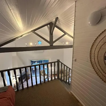 Magnifique Mas Provencal, 3 Chambres, Mezzanine Et Piscine Au Centre De Goudargues *