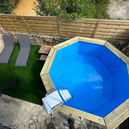 Magnifique Mas Provencal Avec Piscine Au Centre De Villa Goudargues