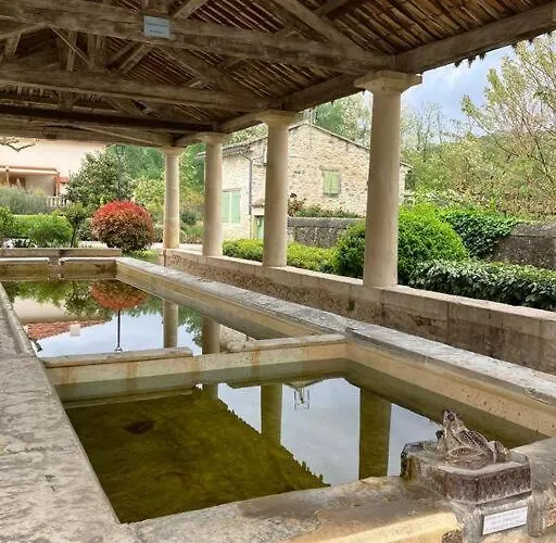 Villa Magnifique Mas Provençal Avec Piscine Au Centre De Goudargues