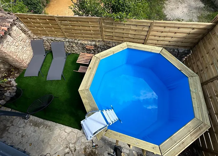 Magnifique Mas Provençal Avec Piscine Au Centre De Villa Goudargues